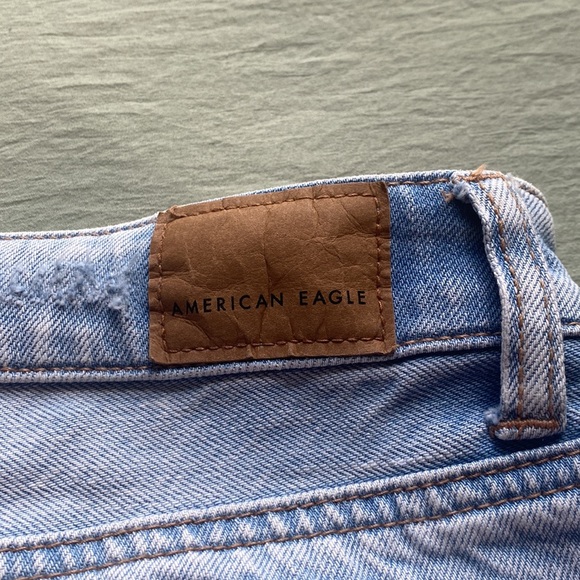 American Eagle Distressed Baggy Mom Shorts — Size 0!! - Picture 11 of 11